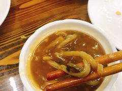 红烧鲨鱼皮-正宗普宁豆干坊·洪记砂锅粥(红领巾路店)