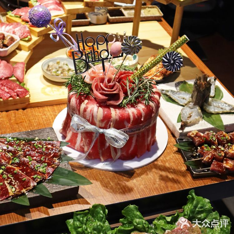 肉食动物的生日蛋糕🎂生日蛋糕不一定是奶油的