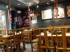 大堂-十六中酱肉·烧烤·京菜小馆(五方桥旗舰店)