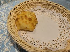 馕坑烤包子-巴扎美食·新疆菜·西域歌舞表演餐厅(新疆大厦店)