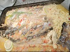 -里岛烤鱼(东港凯虹广场店)