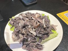 -潮汕三宝鲜牛肉火锅