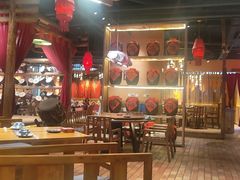 大堂-老滇山寨•云南特色菜•地方菜•民族风情歌舞表演(金碧店)