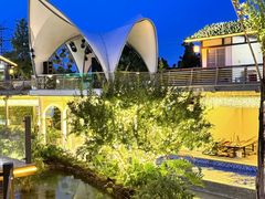 -茅草房·河畔园林火锅