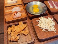 -银米·云南传统过桥米线(双廊黑金冠店)