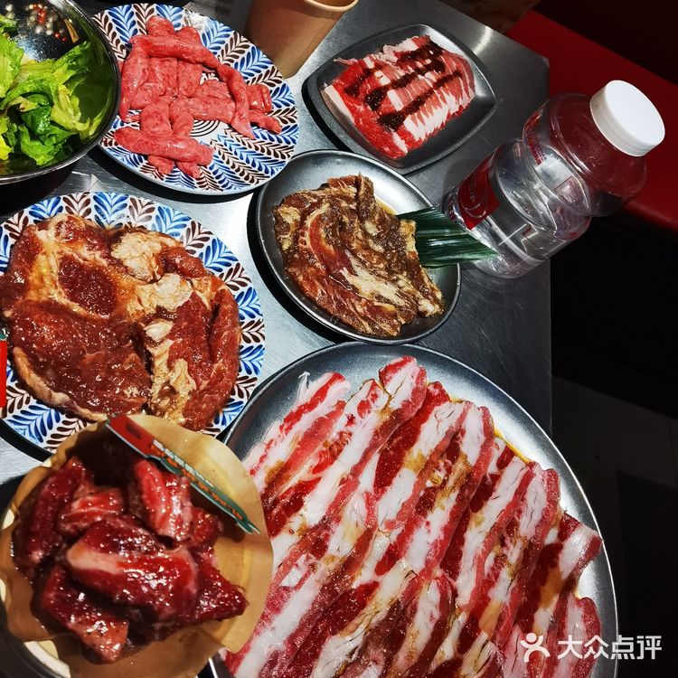 大快朵颐烤肉时