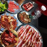 大快朵颐烤肉时