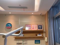 -上海仁爱医院口腔科 · 种植