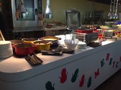 自助取餐区-威珀斯酒店·珀萃美食餐厅 | 海鲜刺身·现烤生蚝·特色烤肉
