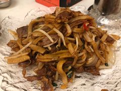 干炒牛河-白仁仔· 活烤海鲜 宵夜(豫园店)