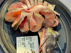 -刘姐啤酒鱼民族演艺餐厅(西街总店)