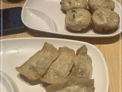 -小杨生煎(浦江欢乐颂店)