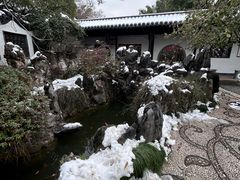 -何园