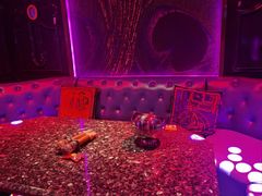 -UK派对KTV(日月广场店)