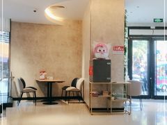 -必胜客(WOW梧州旺城店)