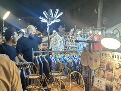 -周日夜市