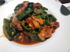 五花肉恁豆角-关东小磨东北菜(漕河泾印象城店)