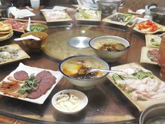 -周老三跷脚牛肉·全牛火锅(非遗传承店)