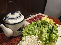 -沙胆彪炭炉牛杂煲(上海日月光广场店)