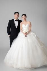 -雪中彩影婚纱摄影·微光艺术中心