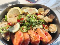 -巴厘龙虾·榜首油焖大虾(音乐学院·沿江酒馆店)