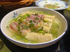 咸肉蒸千张包-东门头·江鲜小馆(新天地店)