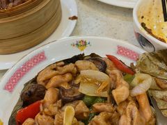 香菇滑鸡焗荷叶饭-甜蜜蜜港式茶餐厅(虹梅店)