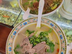 -金杨拉面王小吃面馆·牛三宝面·红烧牛肉粉