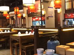 大堂-宽窄巷成都菜(青岛路万达广场店)