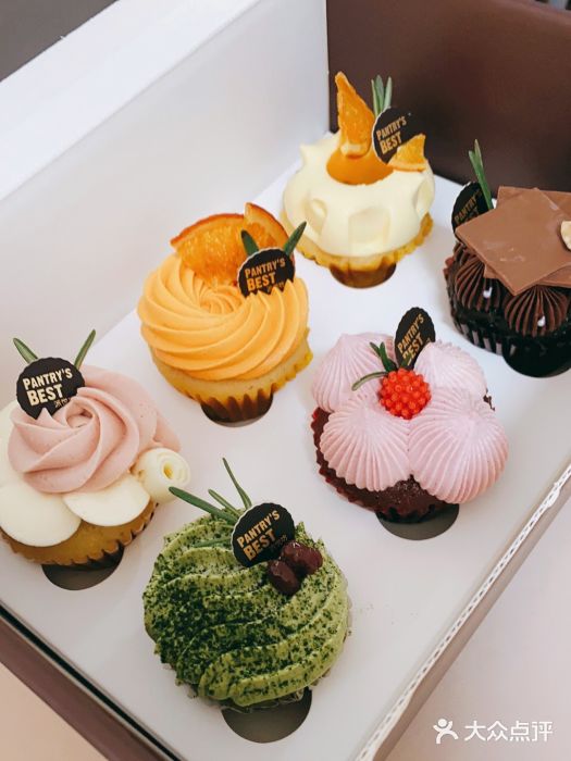 派悦坊(k11购物艺术中心店)红丝绒纸杯蛋糕图片