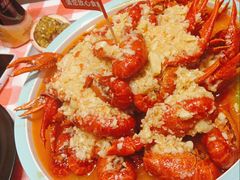 蒜蓉小龙虾-吉利龙虾·新派海鲜烧烤