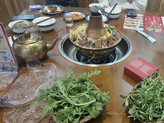-岳记兴隆·青城腊排铜火锅(融创店)