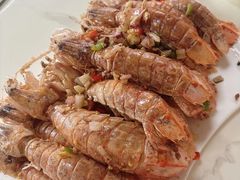 -三亚火车头万人海鲜广场