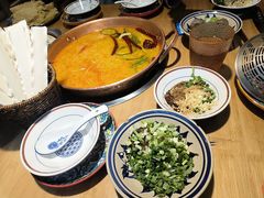 -洱火云南酸菜牛肉火锅(石景山当代商城店)