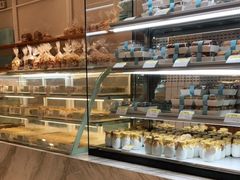 面包甜点陈列柜-老大昌(淮海中路店)