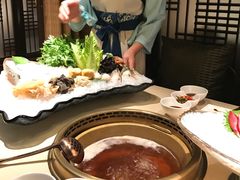 -余欢领鲜火锅(新街口店)