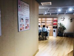 -涂tu指甲日式美甲美睫店