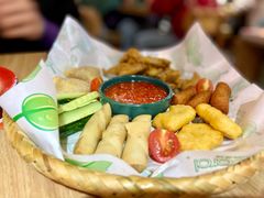 市场招手停炸食拼盘-迷你椰·泰式大排档(湖州衣裳街店)