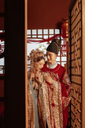 -伯爵婚纱摄影(光谷店)