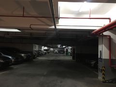 -嘉悦城市度假温泉-停车场
