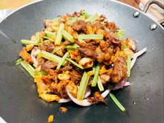 小炒拆骨肉-鸽舞笙平金牌烧鸽子·融合菜(鲁谷店)
