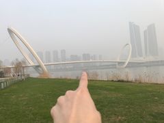 -南京眼步行桥