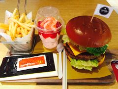 -麦当劳(新王府井店)