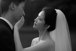 -乐派诗婚纱摄影