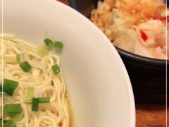 -兵哥豌豆面(雅颂居店)