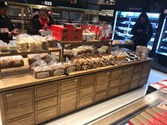 面包甜点陈列柜-仟吉·ART FARM主题店(菱角湖万达店)