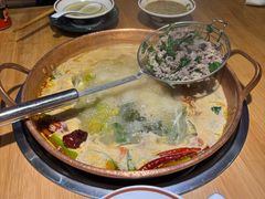 -洱火云南酸菜牛肉火锅(石景山当代商城店)