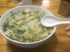 -胖子馄饨坊(天目大厦东南)