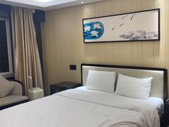 -广东大厦酒店(广州北京路步行街纪念堂地铁站店)