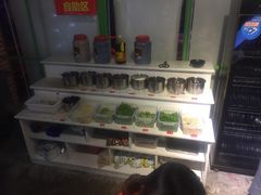 自助调料区-钢管厂五区小郡肝串串香(通锦桥店)